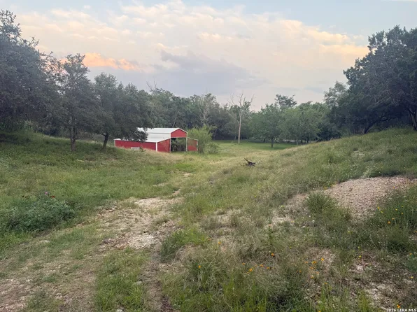 170 Old Medina, Bandera, TX 78003