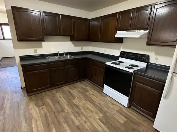 1801 Continental Drive, 1801 Continental Dr #7, Grand Forks, ND 58201