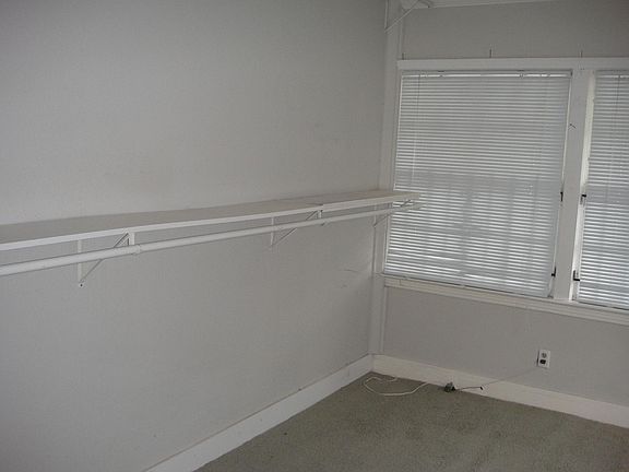 5th image of 2025 Hamilton St