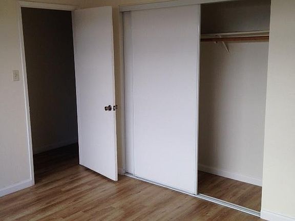 3rd image of 1644 Ravens Place Way