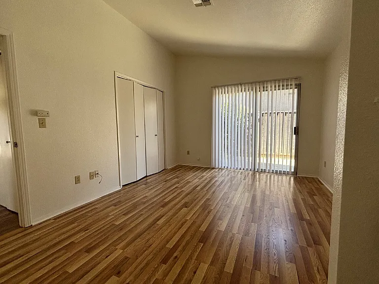 3805 Monteview Dr — Photo 11