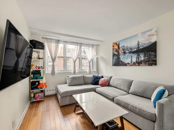 63 East 9th Street image 2 of 6