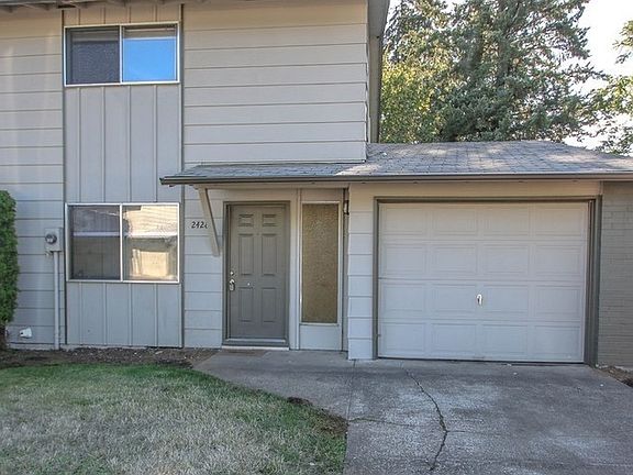 2nd image of 2424 Rossiter Ln