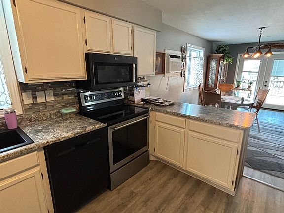 5th image of 4223 W Lakeshore Dr