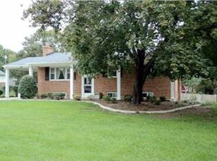 13137 Meadow Dr, Waldorf, MD 20601