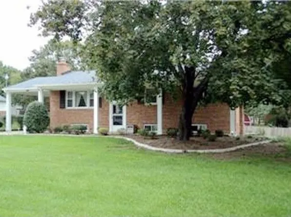 13137 Meadow Dr, Waldorf, MD 20601
