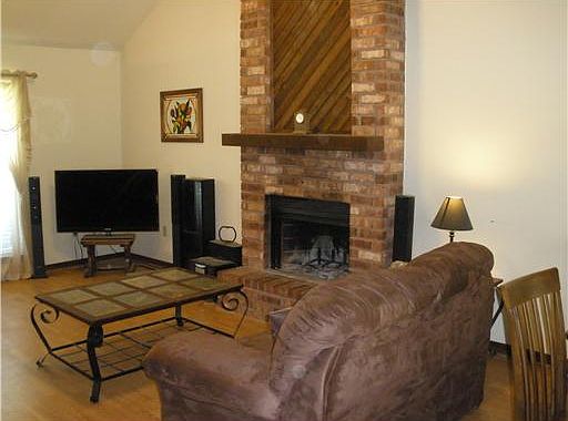 5th image of 2068 Golfview Dr