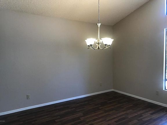 5th image of 4728 Tiffany Park Cir