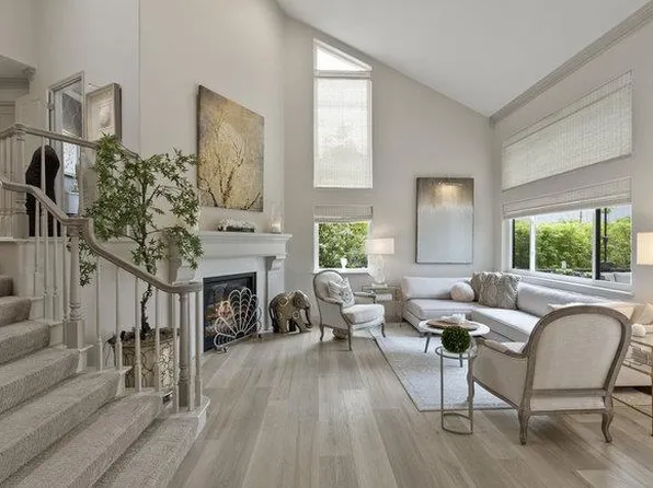 5958 Dry Oak Dr, San Jose, CA 95120