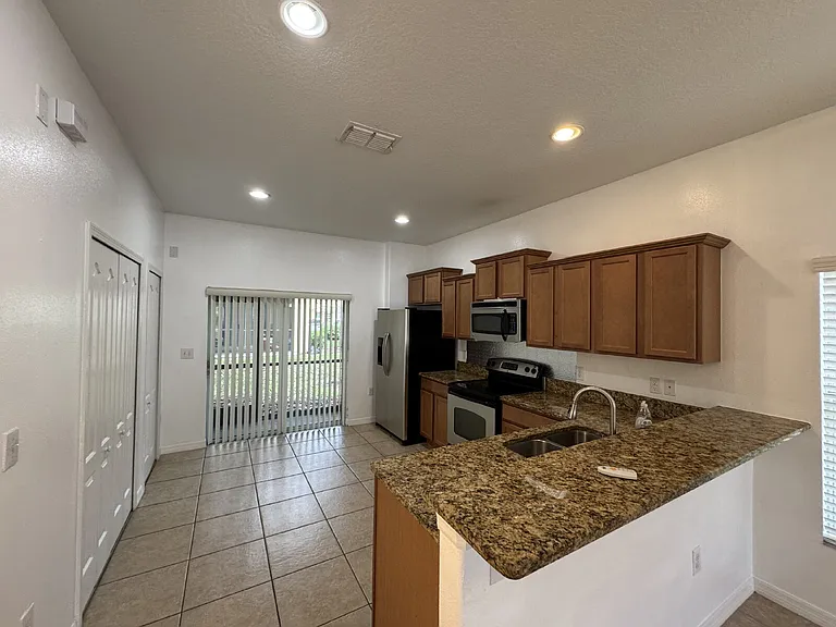 8536 Gablebend Way — Photo 5