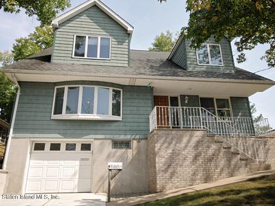 43 Pine Ter, Staten Island, NY, 10312