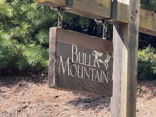 38 Mill Creek Ct, Millers Creek, NC 28651