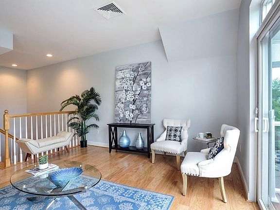 4th image of 614 Pond St Unit 2413