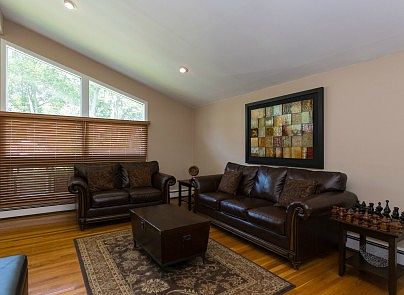 3rd image of 2310 Swenson Pl