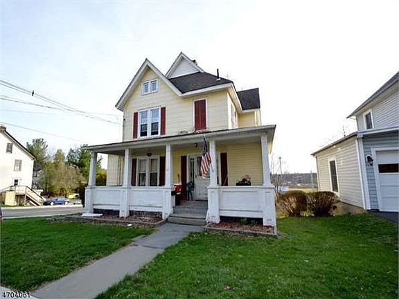 2nd image of 62 Hamburg Ave