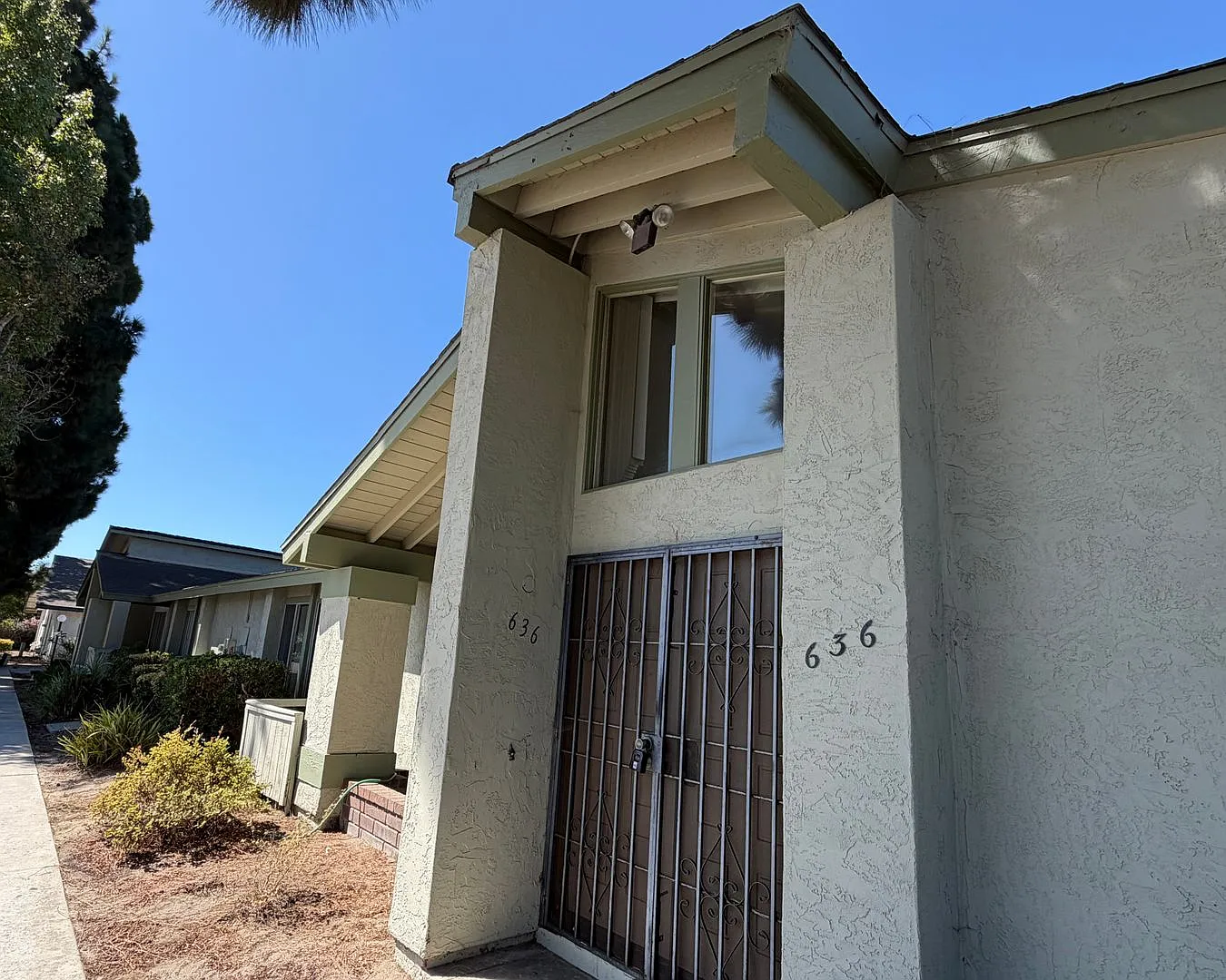 Beautiful 2 Bed 2 Bath in Oceanside — Photo 1