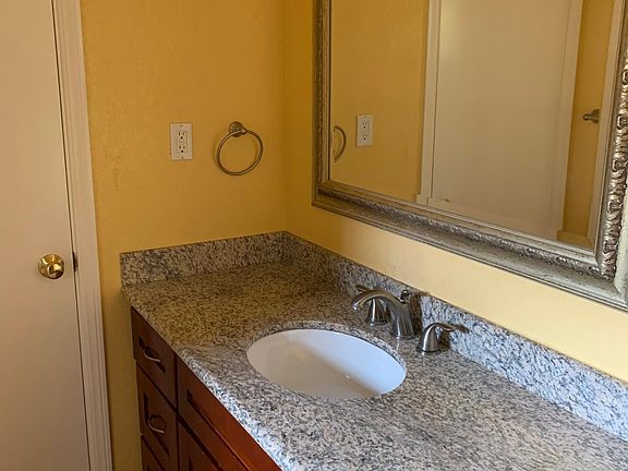 5th image of 6922 Randol Creek Dr