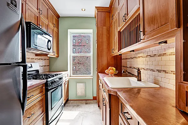 Sold by Compass | media 14