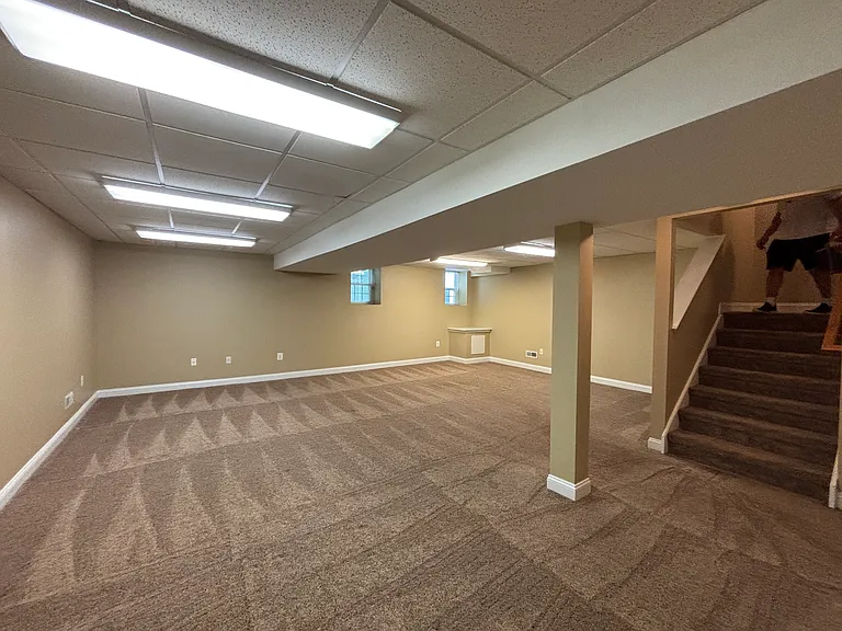 48 Weaver Dr #48 — Photo 31