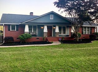 3240 W Forest Lake Dr, Florence, SC 29501