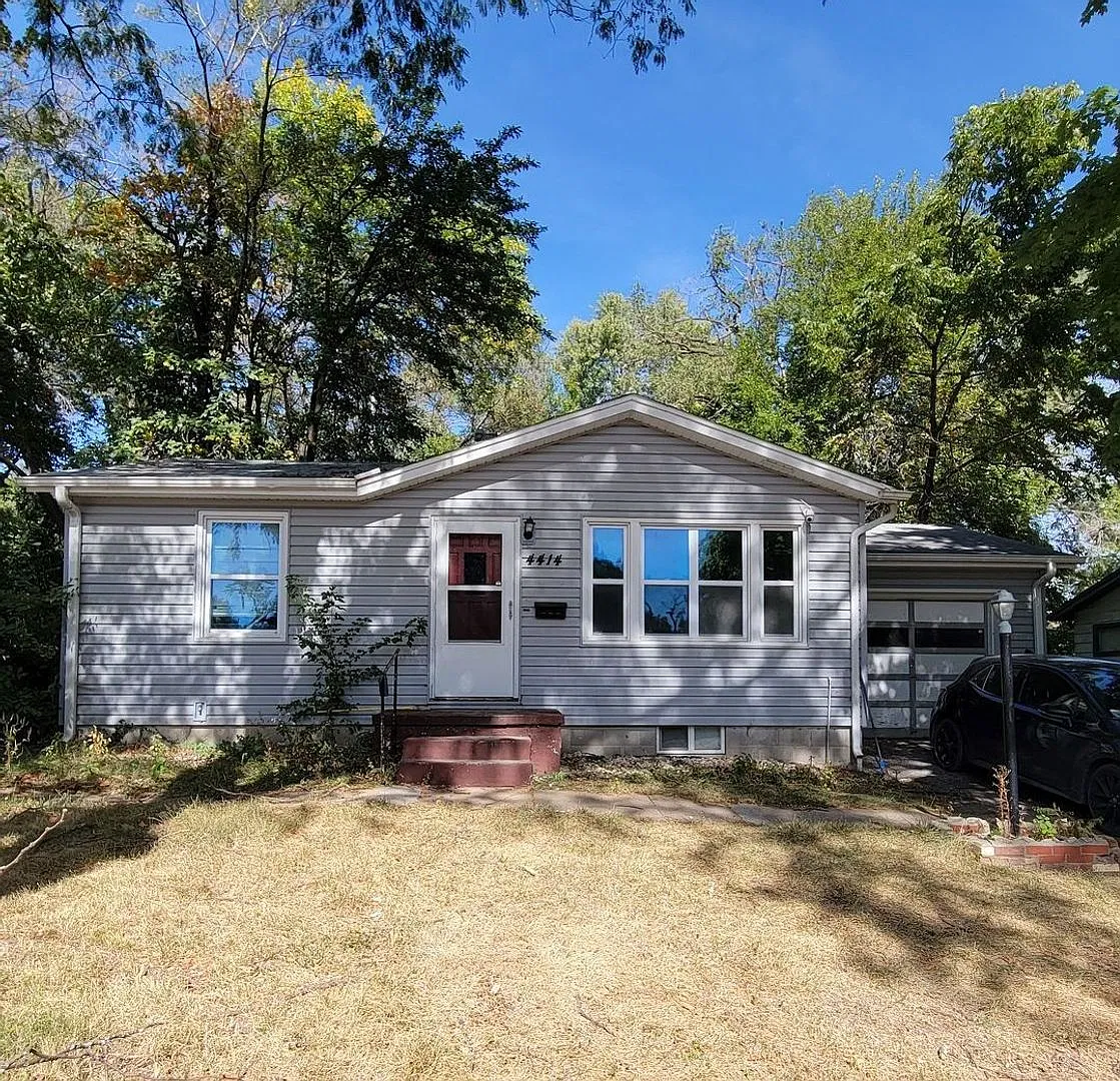 Crawford 4414 Curtis — Photo 1