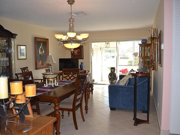 4th image of 2894 Crosley Dr E APT K