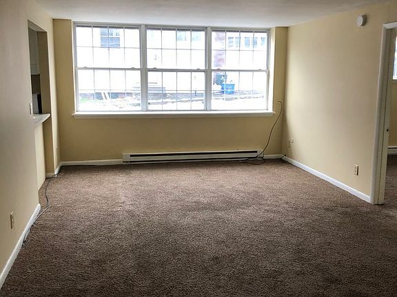 2nd image of 1106 1st North St APT 4