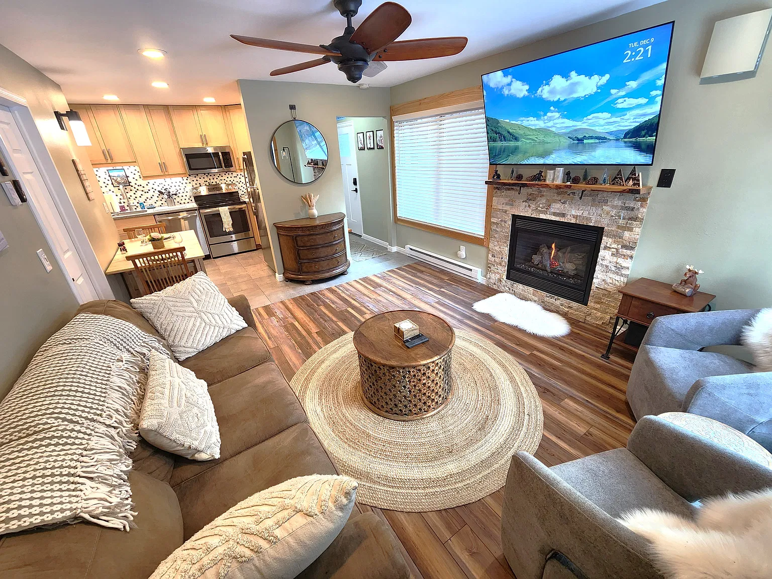 2100 Canyons Resort Dr — Photo 1