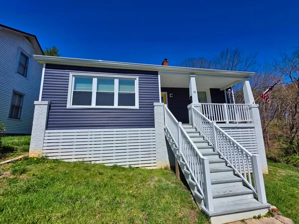 44 Bath St, Clifton Forge, VA 24422