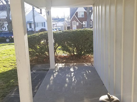 4th image of 2822 Northwood Ave