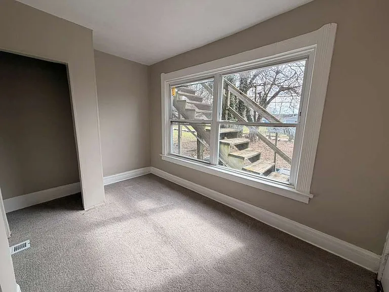 1063 Norwood Ave #1 — Photo 12