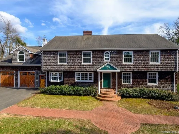 15 Sand Hill Road, Simsbury, CT 06089