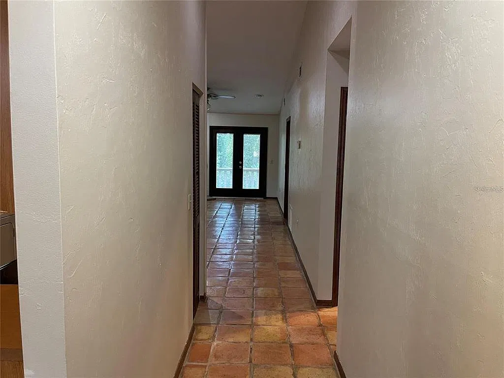 2 bed, 2.0 bath, 992 sqft, $1,700 — Photo 2