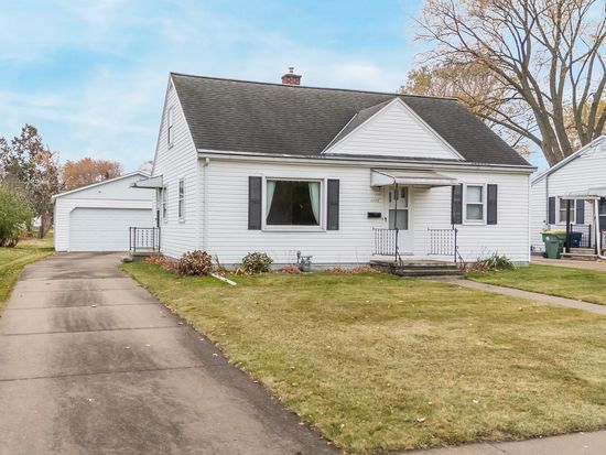 1175 Mather St, Green Bay, WI 54303