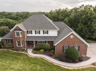 16 Orchard Point Rd, Hannibal, MO 63401