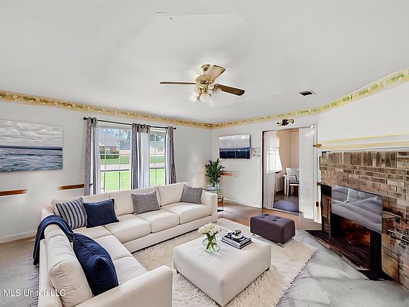 5th image of 4615 Wyndallwood Dr