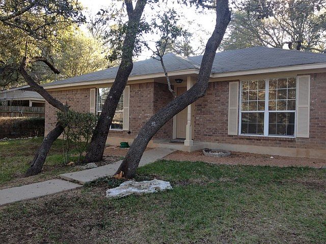 1st image of 2409 E Riviera Dr