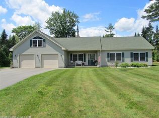 1 Stacey Ln, Kenduskeag, ME 04450