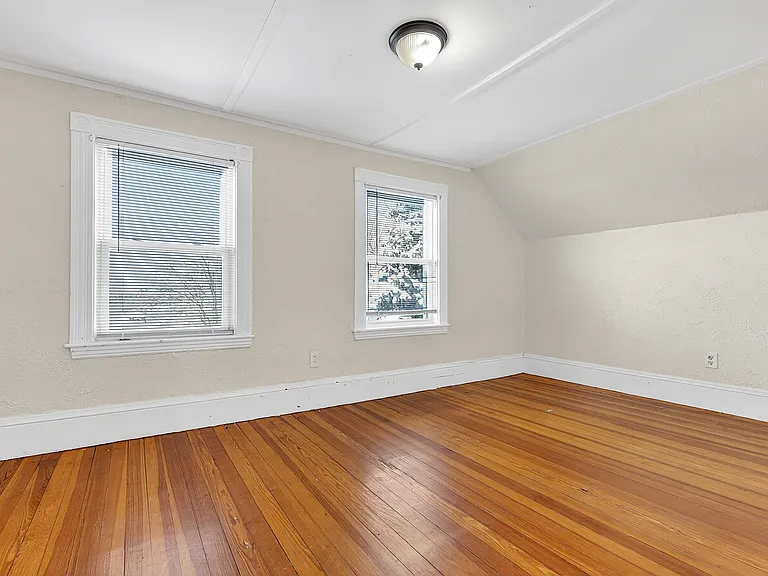 36 Mapleton St — Photo 34