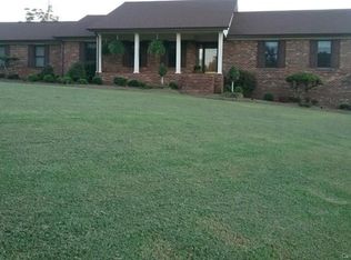 109 Pond View Dr, Dallas, NC 28034