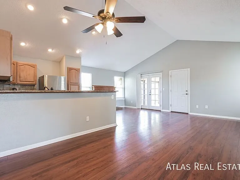 8484 Wheatgrass Cir — Photo 4