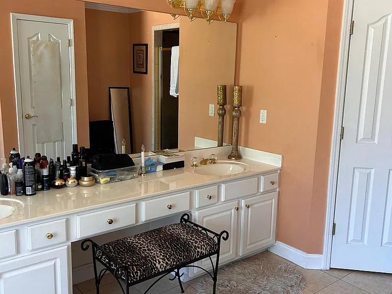2740 Runnelwood Ln — Photo 12