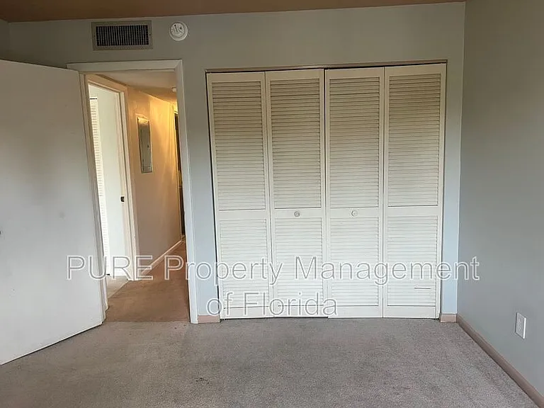 549 Fairways Dr #B — Photo 19