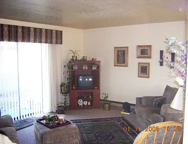 500 Josephine Dr — Photo 5