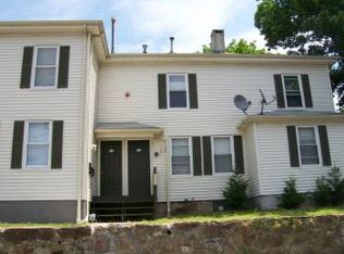 23 Urquhart St, West Warwick, RI 02893