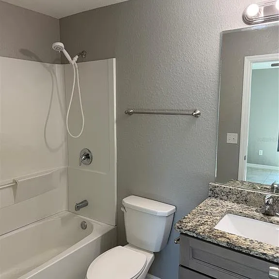 17107 Thompson Ave #17107 — Photo 12