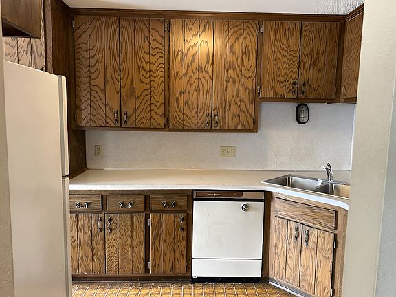4th image of 6116 64th Ave N #0