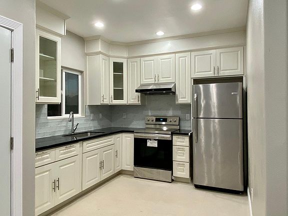 2nd image of 1007 White Dr