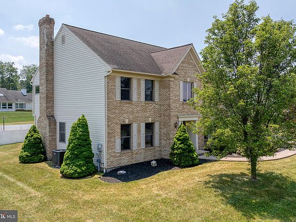 3rd image of 3369 Fairland Dr