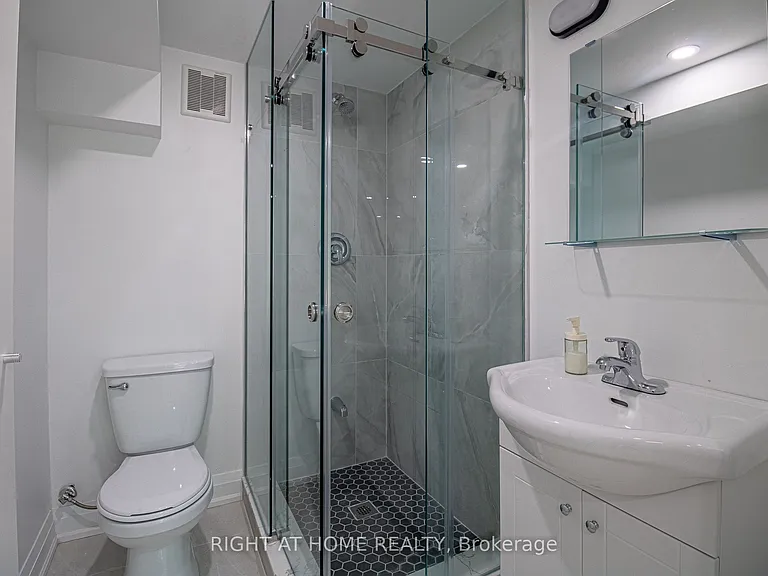 88 Highland Park Blvd #2 — Photo 4